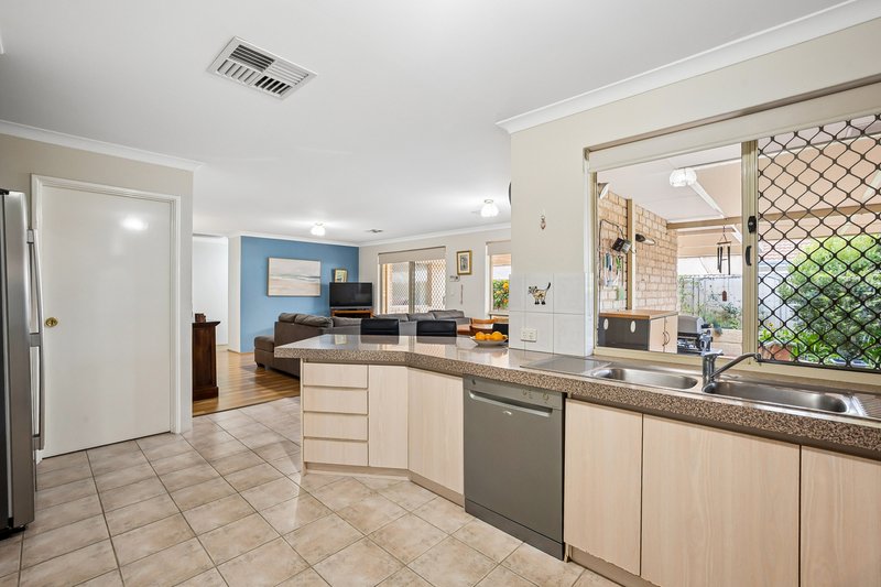 Photo - 2/70 Hope Avenue, Manning WA 6152 - Image 25