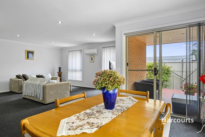 Photo - 2/70 Katelyn Drive, Wynyard TAS 7325 - Image 3