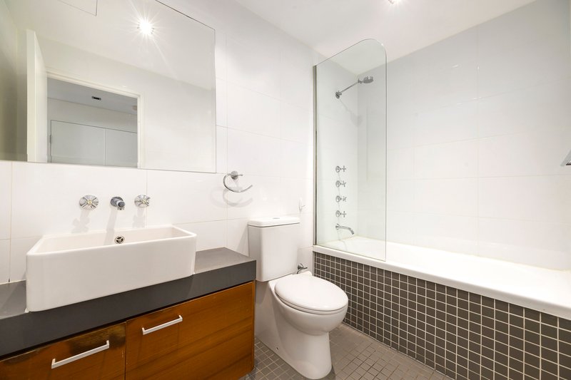 Photo - 2/70 Perouse Road, Randwick NSW 2031 - Image 5