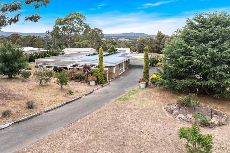 Photo - 270 Seventh Ave , Eden Park VIC 3757 - Image 2