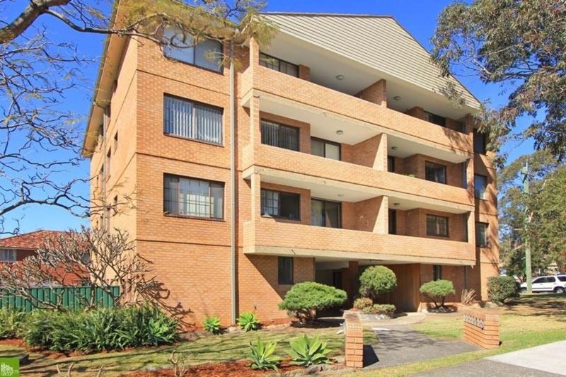 Photo - 2/70 Smith Street, Wollongong NSW 2500 - Image 6