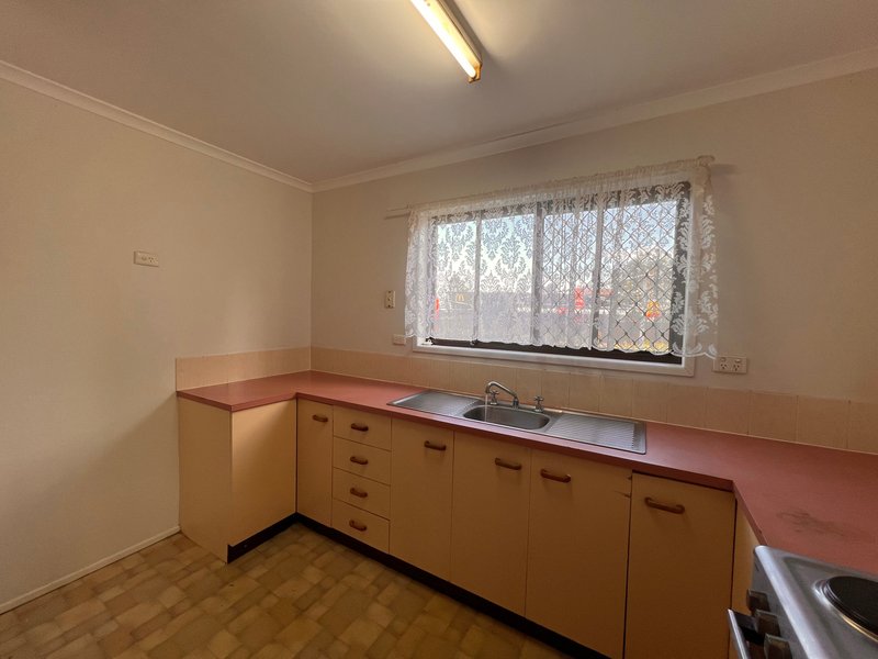 Photo - 2/70 Station Road, Lawnton QLD 4501 - Image 6