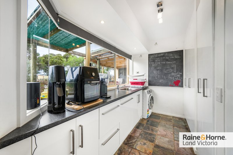 Photo - 270 Windermere Road, Lara VIC 3212 - Image 5