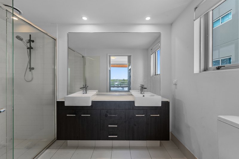 Photo - 2703/25 East Quay Drive, Biggera Waters QLD 4216 - Image 8