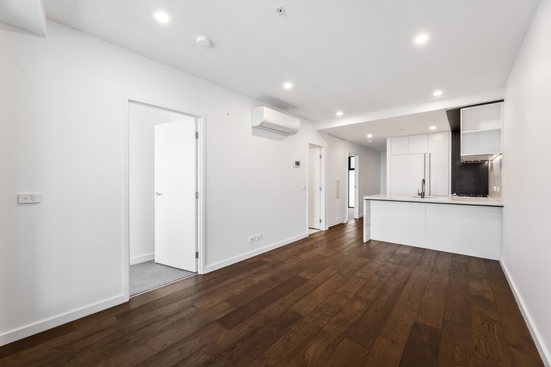 Photo - 2703/828 Whitehorse Road, Box Hill VIC 3128 - Image 4