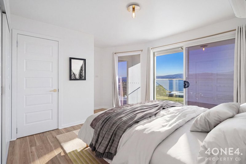 Photo - 2/704 Oceana Drive, Tranmere TAS 7018 - Image 13