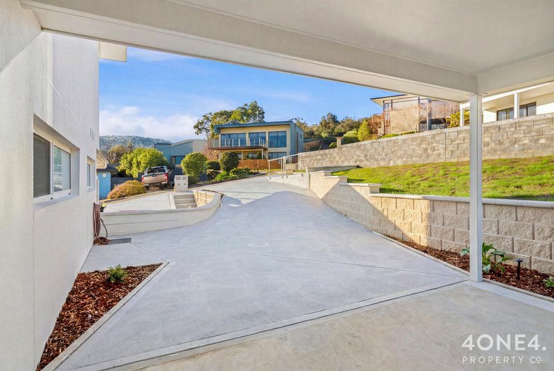 Photo - 2/704 Oceana Drive, Tranmere TAS 7018 - Image 16