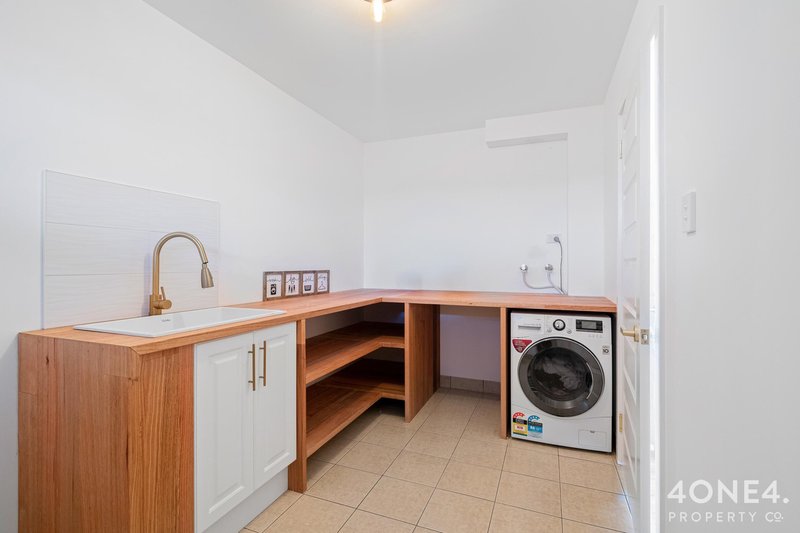 Photo - 2/704 Oceana Drive, Tranmere TAS 7018 - Image 17