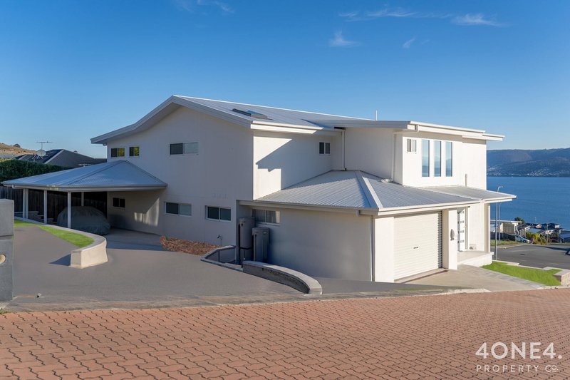 Photo - 2/704 Oceana Drive, Tranmere TAS 7018 - Image 17