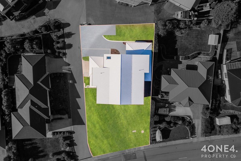 Photo - 2/704 Oceana Drive, Tranmere TAS 7018 - Image 19