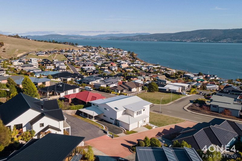 Photo - 2/704 Oceana Drive, Tranmere TAS 7018 - Image 21