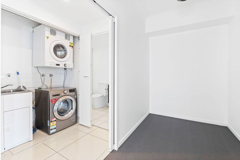 Photo - 2704/25-31 East Quay Drive, Biggera Waters QLD 4216 - Image 14