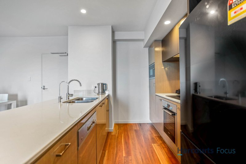 Photo - 2706/63 Adelaide Terrace, East Perth WA 6004 - Image 5