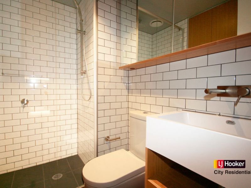Photo - 2707/442 Elizabeth Street, Melbourne VIC 3000 - Image 5