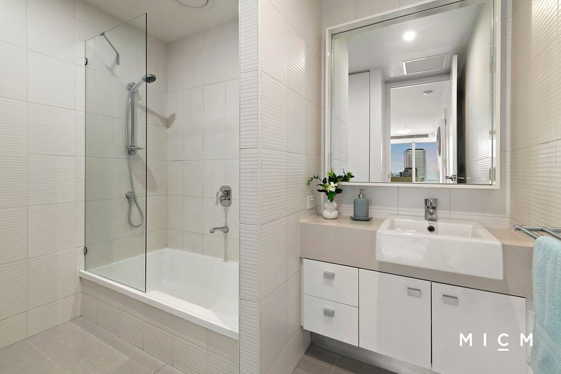 Photo - 2707/63 Whiteman Street, Southbank VIC 3006 - Image 13