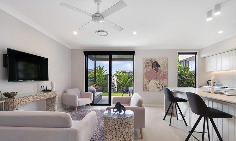 Photo - 27/1 Citron Crescent, Helensvale QLD 4212 - Image 7