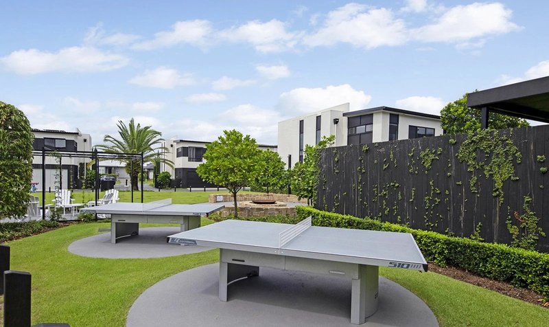 Photo - 27/1 Citron Crescent, Helensvale QLD 4212 - Image 19