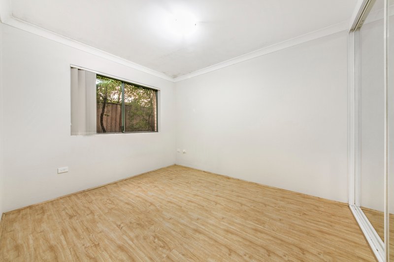 Photo - 2/71 Clyde St , Guildford NSW 2161 - Image 3