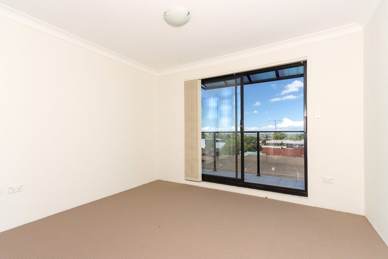 Photo - 27/1 Finney Street, Hurstville NSW 2220 - Image 5