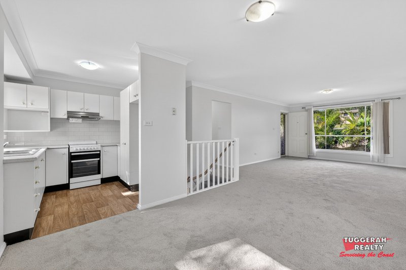 Photo - 27/1 Hillview Crescent, Tuggerah NSW 2259 - Image 2