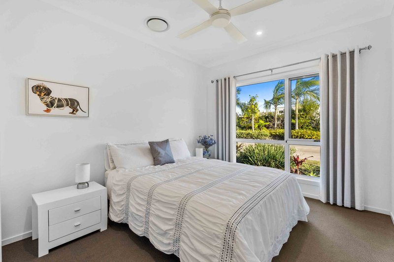 Photo - 27/1 Latitude Boulevard, Nikenbah QLD 4655 - Image 11