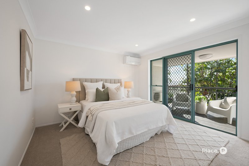 Photo - 2/71 Miles Street, Hawthorne QLD 4171 - Image 4