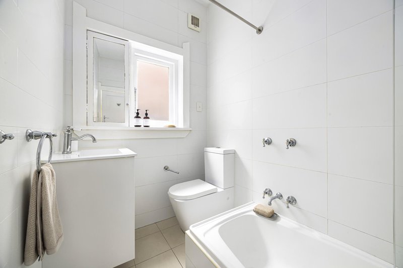 Photo - 2/71 Oakley Road, North Bondi NSW 2026 - Image 7