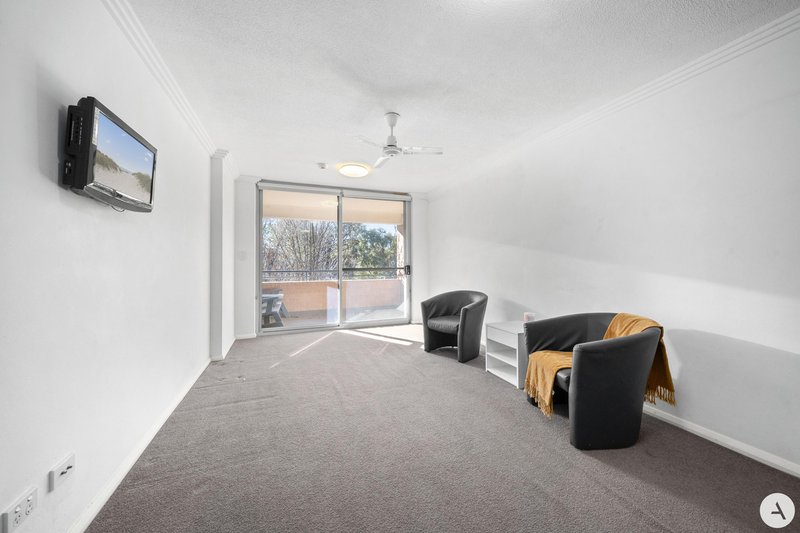 Photo - 27/101 Hennessy Street, Belconnen ACT 2617 - Image 3