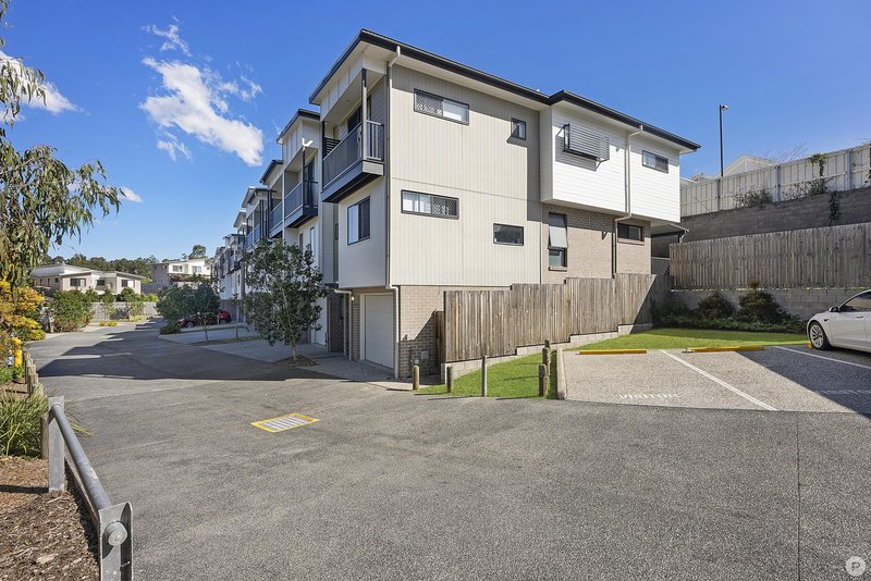 27/114 Bunya Road, Everton Hills QLD 4053