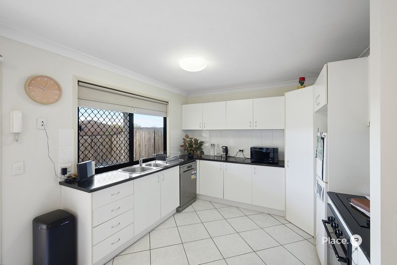 Photo - 27/12 Greendale Way, Carindale QLD 4152 - Image 4