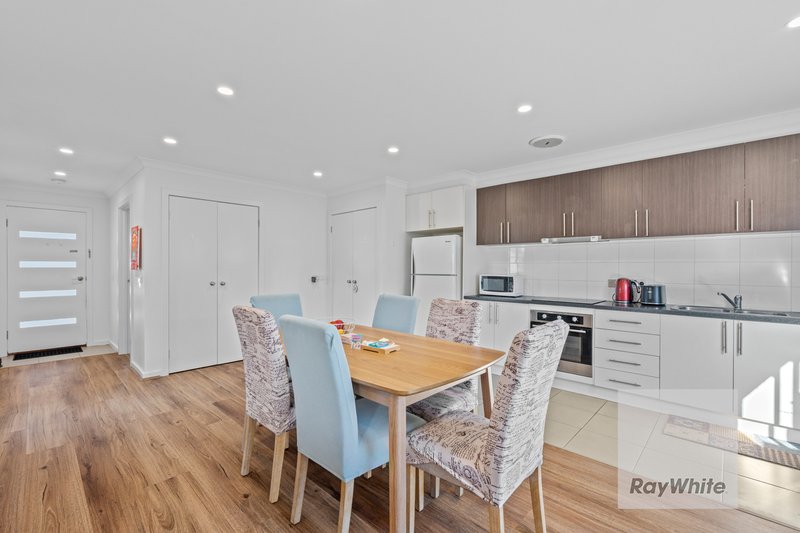 Photo - 27/12 Kirkland Court, Epping VIC 3076 - Image 2