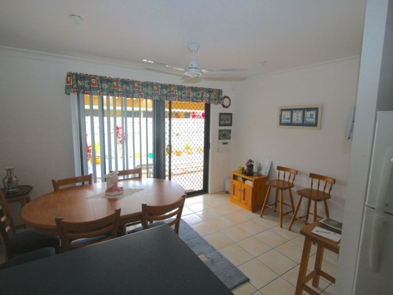 Photo - 27/12 Trigonie Drive, Tweed Heads South NSW 2486 - Image 7