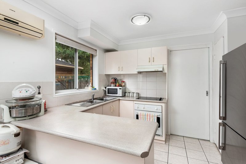 Photo - 27/122 Johnson Road, Hillcrest QLD 4118 - Image 3