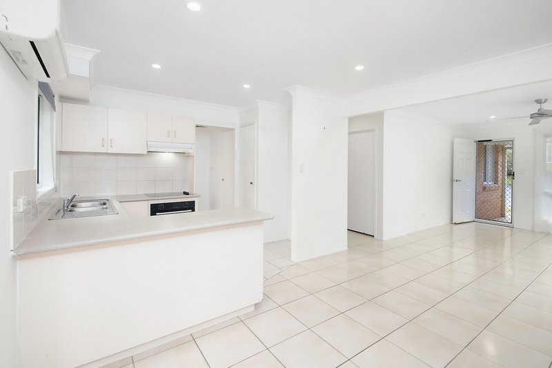 Photo - 27/122 Johnson Road, Hillcrest QLD 4118 - Image 4