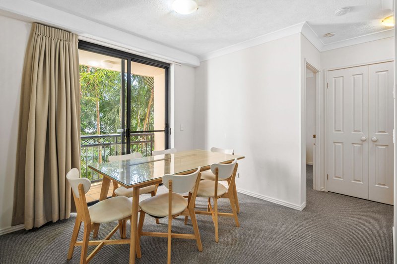 Photo - 271/2360 Gold Coast Highway, Mermaid Beach QLD 4218 - Image 7