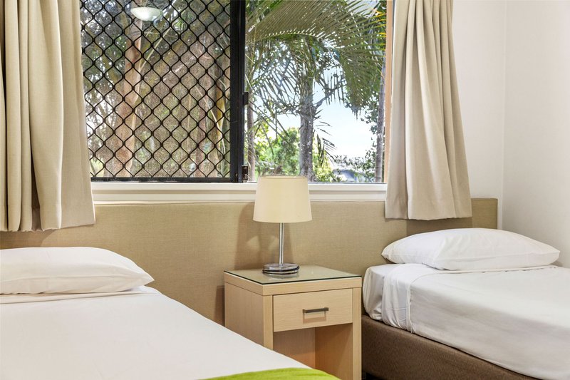 Photo - 271/2360 Gold Coast Highway, Mermaid Beach QLD 4218 - Image 12