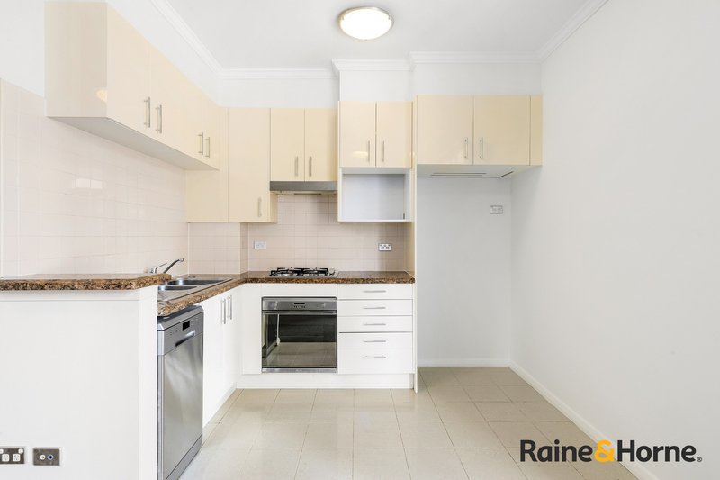 Photo - 271/298-304 Sussex Street, Sydney NSW 2000 - Image 3