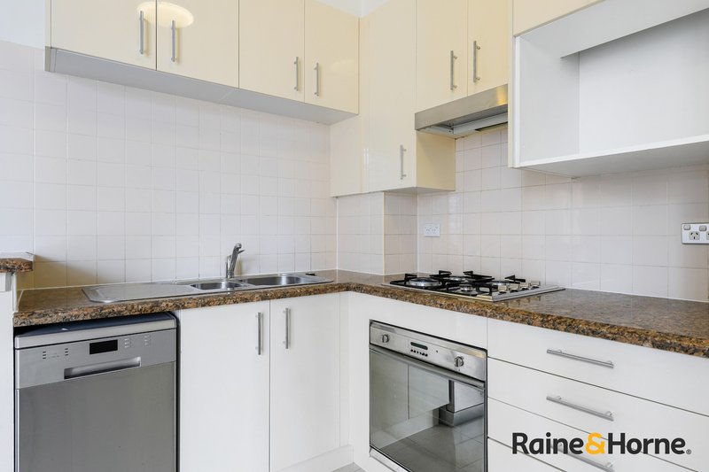 Photo - 271/298-304 Sussex Street, Sydney NSW 2000 - Image 5