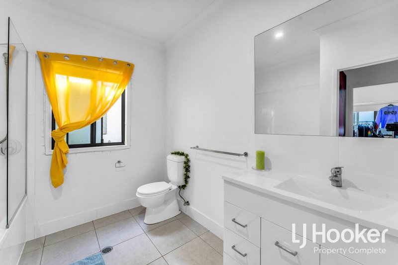 Photo - 27/15-25 Waldron Street, Yarrabilba QLD 4207 - Image 6