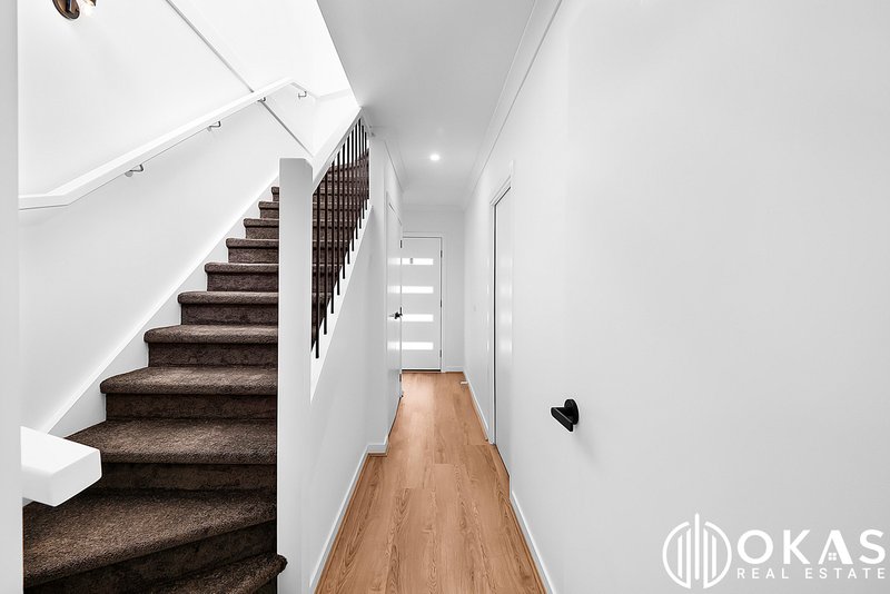 Photo - 2/715 Stud Road, Scoresby VIC 3179 - Image 1