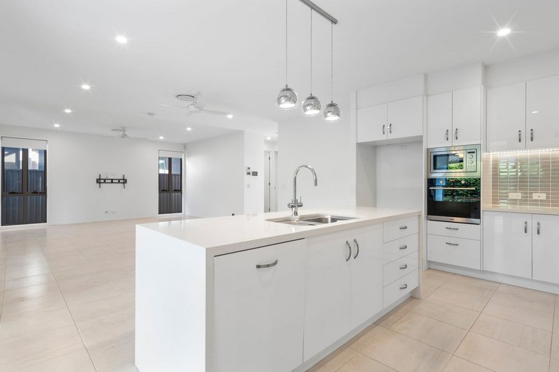 Photo - 27/176 Torrens Road, Caboolture South QLD 4510 - Image 6