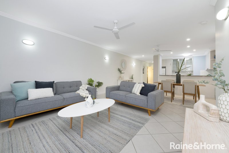 Photo - 27/18-30 Sir Leslie Thiess Drive, Townsville City QLD 4810 - Image 7