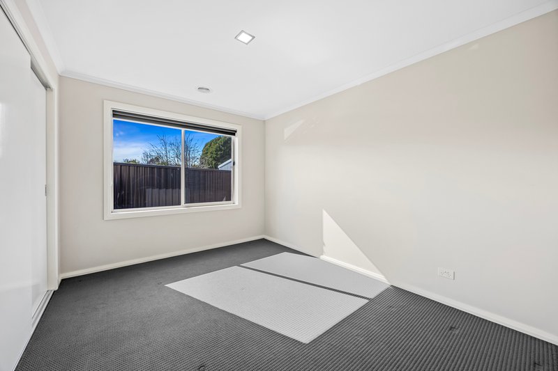 Photo - 2/719 Skipton Street, Redan VIC 3350 - Image 12