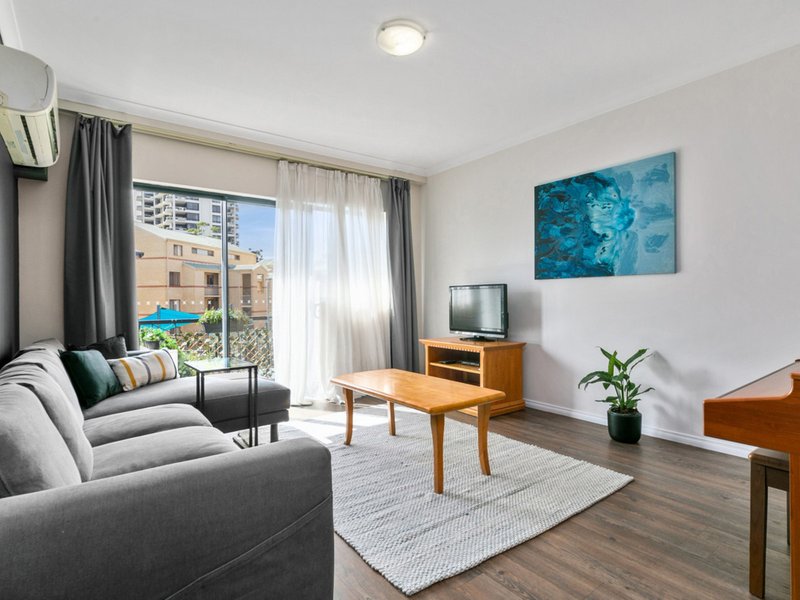 Photo - 27/190 Hay Street, East Perth WA 6004 - Image 2