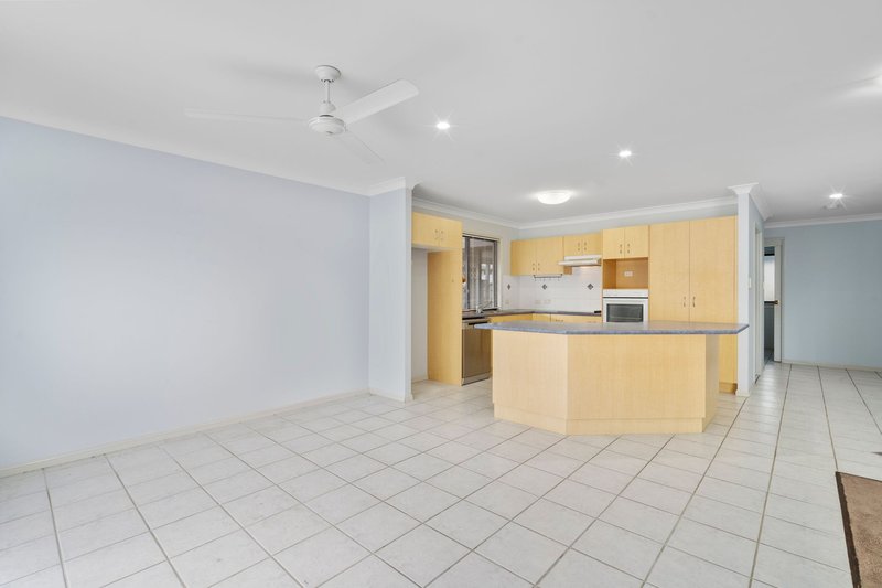 Photo - 27/196 Logan Street, Eagleby QLD 4207 - Image 8