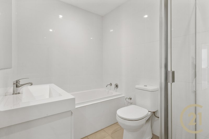 Photo - 27/2-4 George Street, Warwick Farm NSW 2170 - Image 6