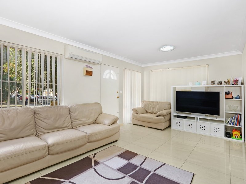 Photo - 2/72-74 Meredith Street, Bankstown NSW 2200 - Image 5