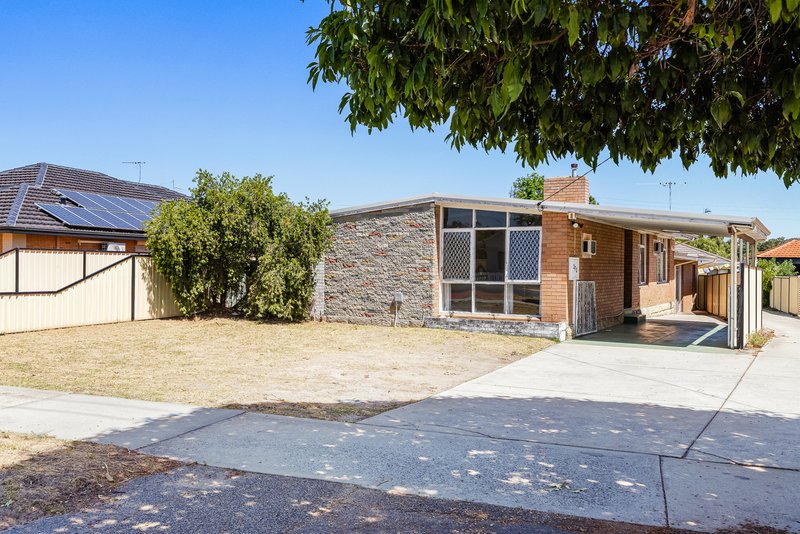 Photo - 272 Belgravia Street, Cloverdale WA 6105 - Image 1