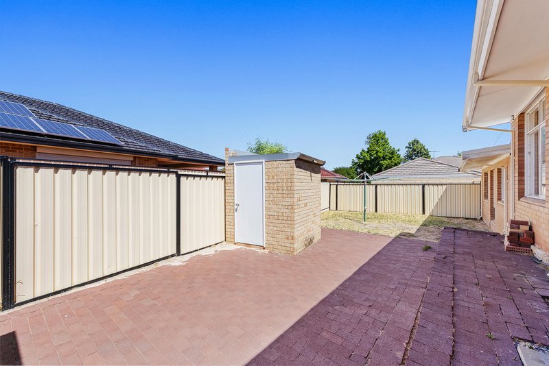 Photo - 272 Belgravia Street, Cloverdale WA 6105 - Image 24