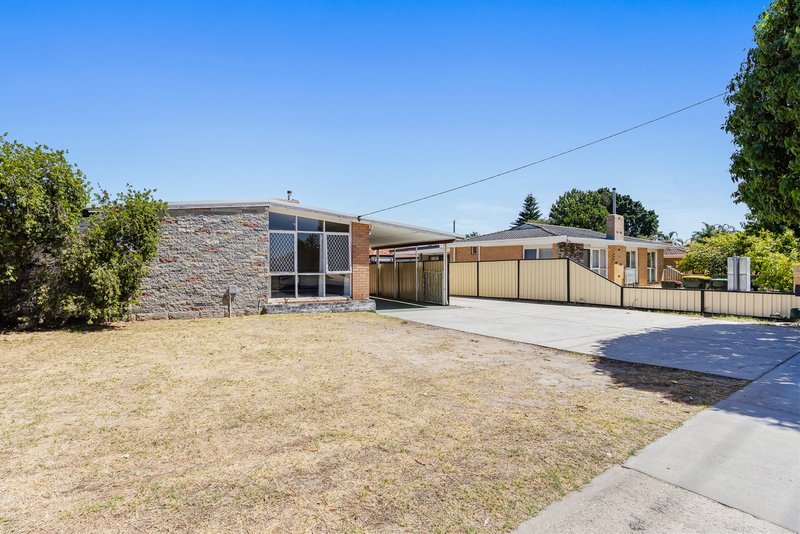 Photo - 272 Belgravia Street, Cloverdale WA 6105 - Image 27